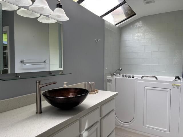 4105 NW 1st Court, Delray Beach, FL 33445