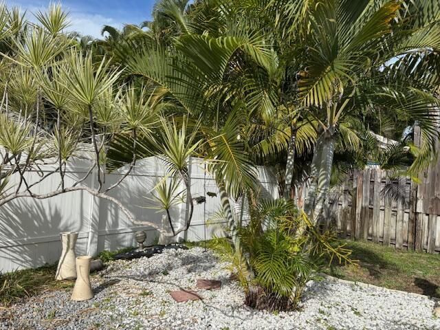 4105 NW 1st Court, Delray Beach, FL 33445