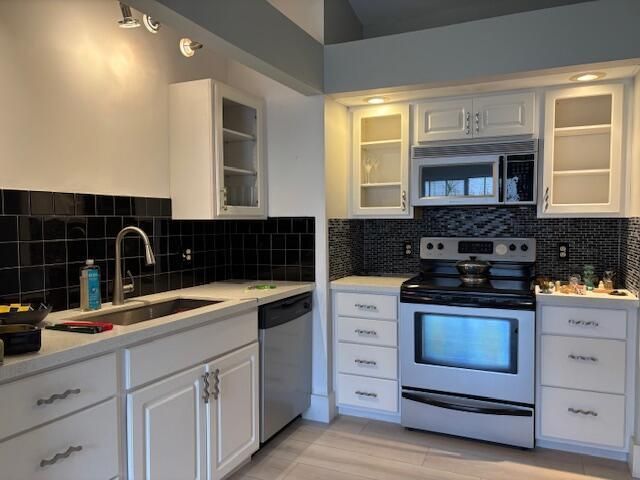 4105 NW 1st Court, Delray Beach, FL 33445