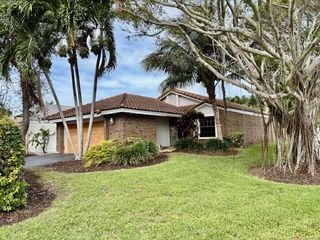 4105 NW 1st Court, Delray Beach, FL 33445