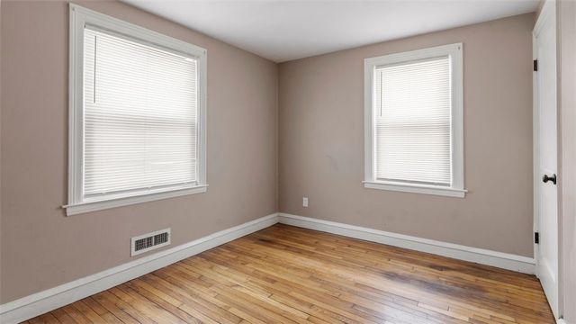 6 Seneca Street, Warwick, RI 02886