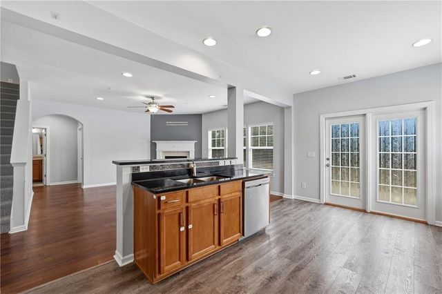 2760 Amalfi Way, Lawrenceville, GA 30044