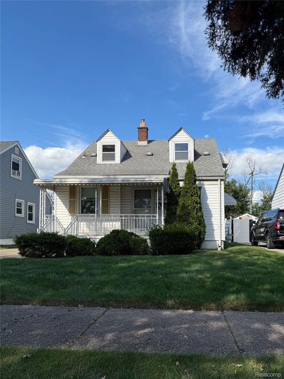 936 Cloverlawn Boulevard, Lincoln Park, MI 48146