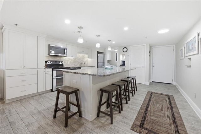 554 Coral Court 108, Fort Walton Beach, FL 32548