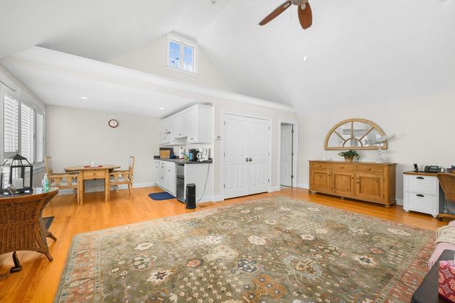 129 Shore Dr W, Mashpee, MA 02649