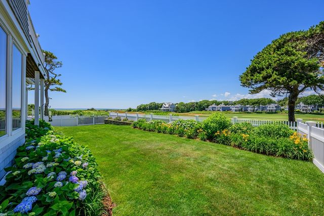 129 Shore Dr W, Mashpee, MA 02649