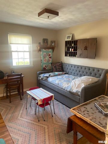 1612 W TETON Drive, Peoria, IL 61614