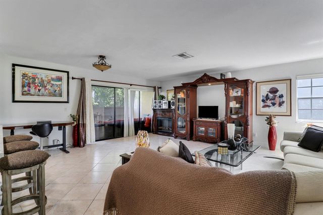 3336 Ave Villandry, Delray Beach, FL 33445