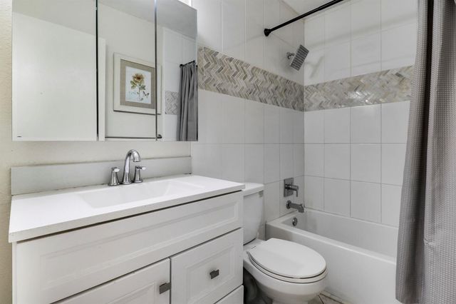 3336 Ave Villandry, Delray Beach, FL 33445