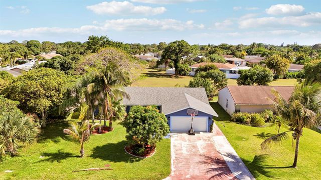3336 Ave Villandry, Delray Beach, FL 33445