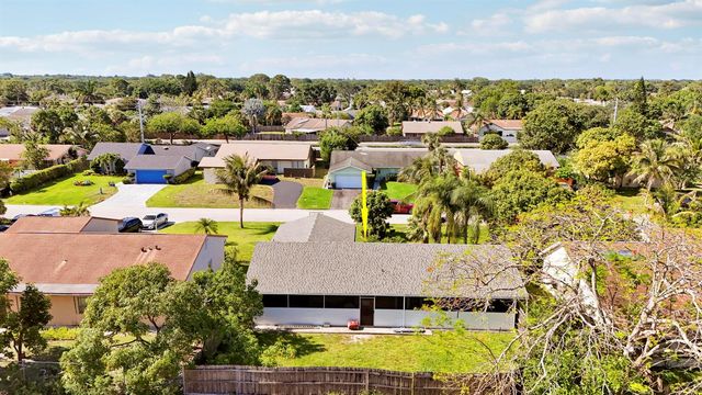 3336 Ave Villandry, Delray Beach, FL 33445