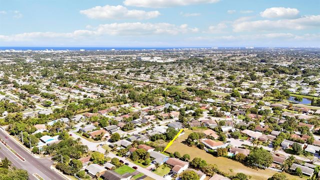 3336 Ave Villandry, Delray Beach, FL 33445