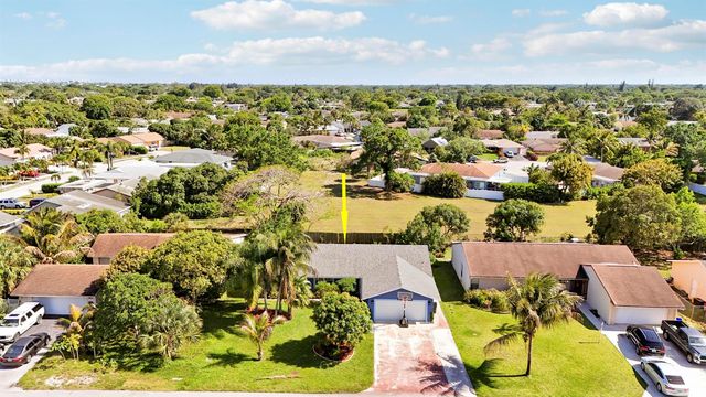 3336 Ave Villandry, Delray Beach, FL 33445