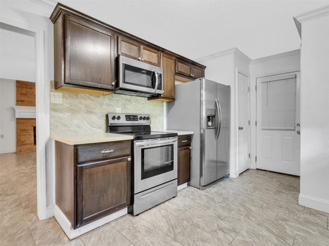 3413 County Road 326, Alvin, TX 77511