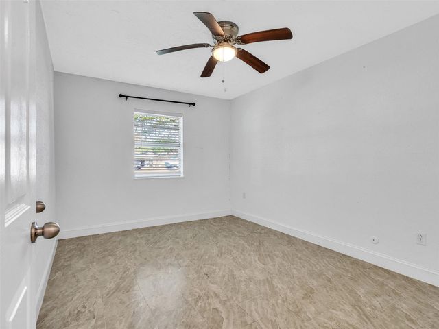 3413 County Road 326, Alvin, TX 77511