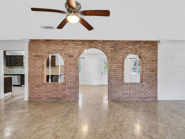 3413 County Road 326, Alvin, TX 77511