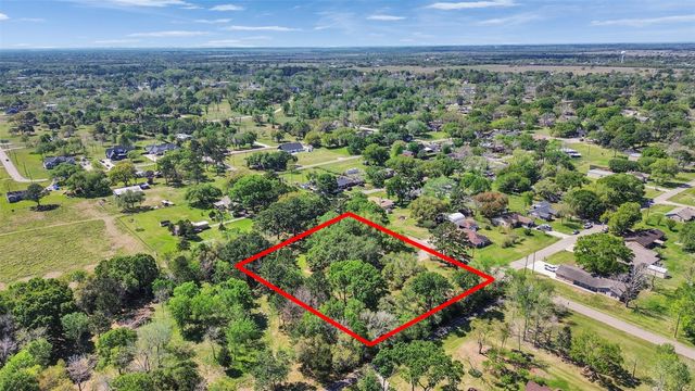 3413 County Road 326, Alvin, TX 77511