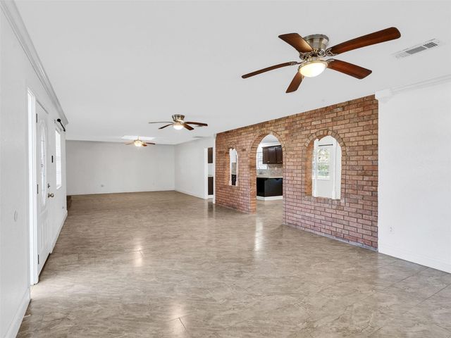 3413 County Road 326, Alvin, TX 77511