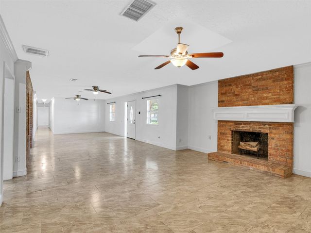 3413 County Road 326, Alvin, TX 77511