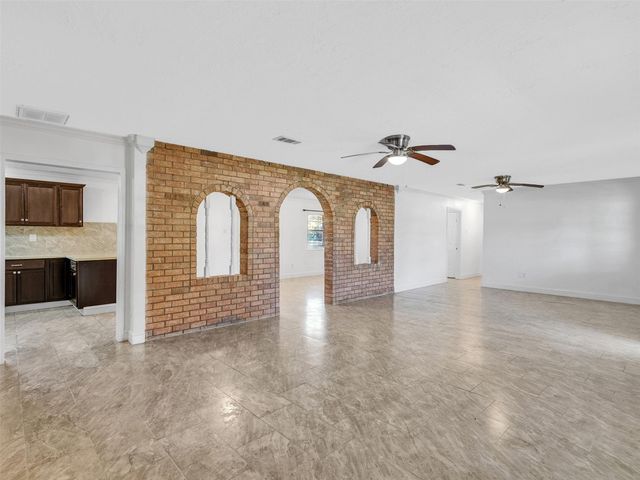 3413 County Road 326, Alvin, TX 77511