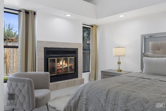 9712 White Oak Drive, Bakersfield, CA 93311