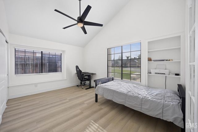 9712 White Oak Drive, Bakersfield, CA 93311