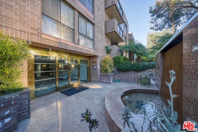 235 S Tower Drive 106, Beverly Hills, CA 90211