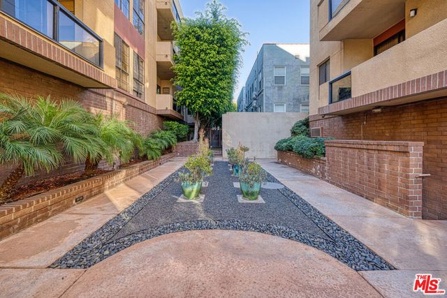 235 S Tower Drive 106, Beverly Hills, CA 90211