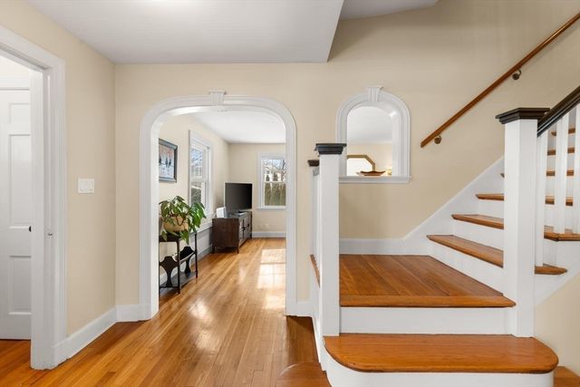 32 Kings Beach Terrace, Swampscott, MA 01907