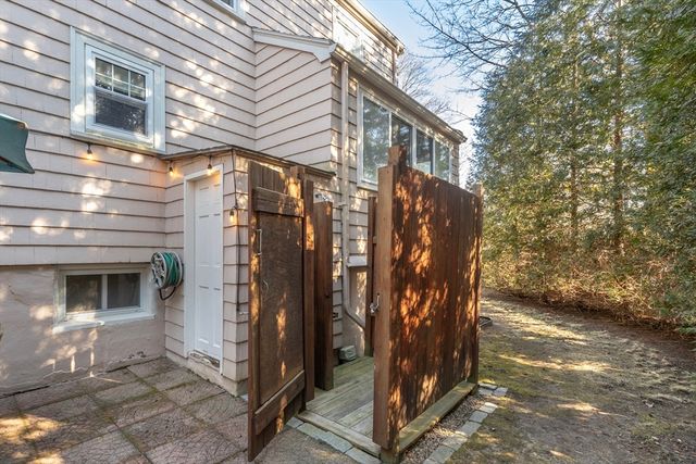 32 Kings Beach Terrace, Swampscott, MA 01907