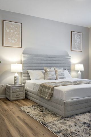 8232 Concord Lane B, Justice, IL 60458