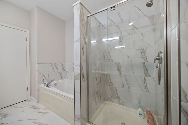 8232 Concord Lane B, Justice, IL 60458