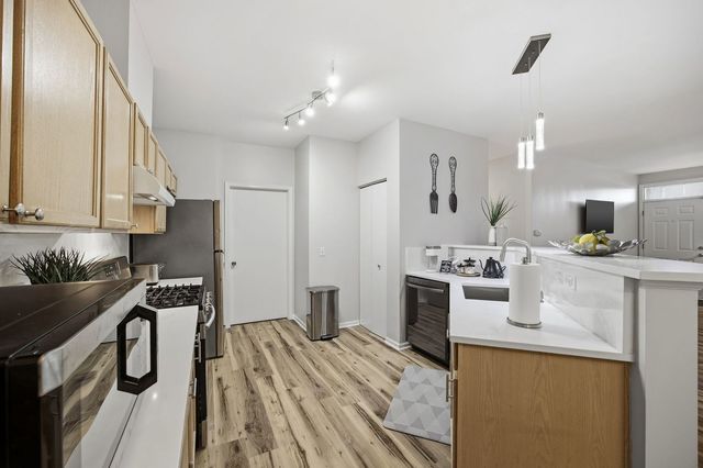 8232 Concord Lane B, Justice, IL 60458