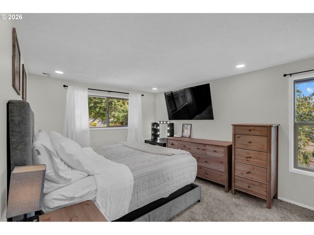 5625 Se CLAYSON Ave, Milwaukie, OR 97267