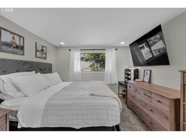 5625 Se CLAYSON Ave, Milwaukie, OR 97267