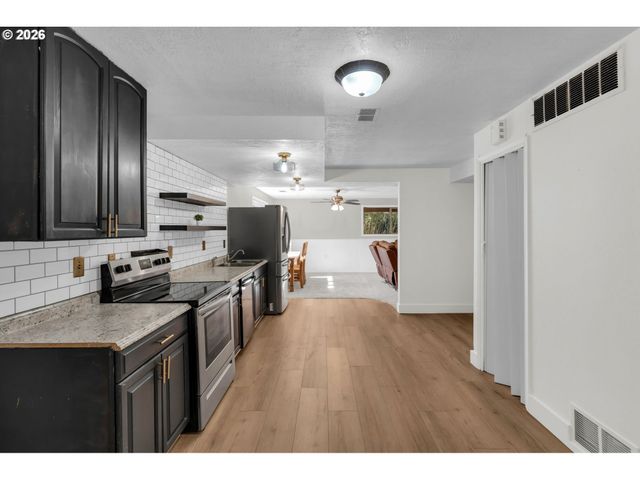 5625 Se CLAYSON Ave, Milwaukie, OR 97267