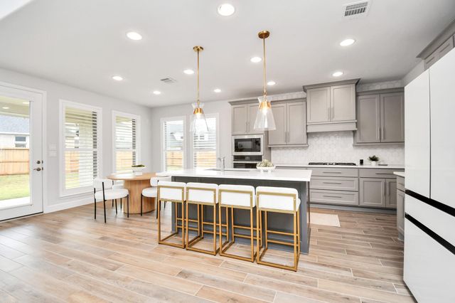 4827 Highland Stream Ct, Fulshear, TX 77441