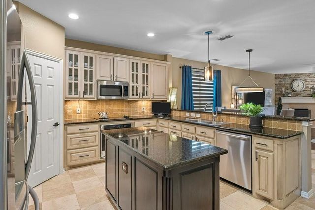 12136 Hawk Creek Drive, Frisco, TX 75033