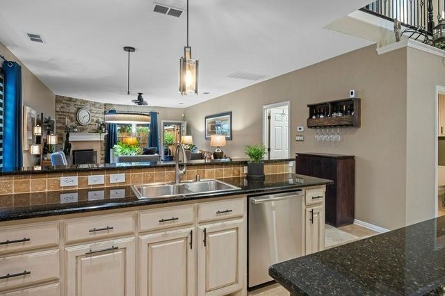 12136 Hawk Creek Drive, Frisco, TX 75033
