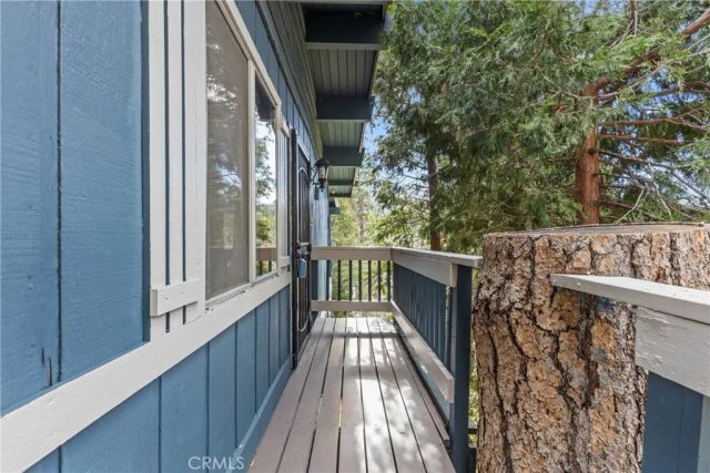 23771 Zuger Dr, Crestline, CA 92325