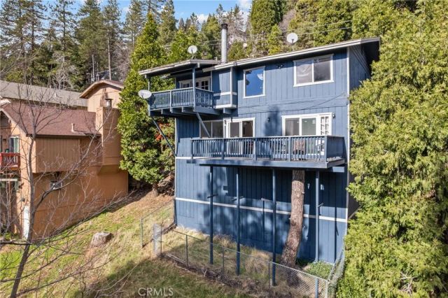 23771 Zuger Dr, Crestline, CA 92325