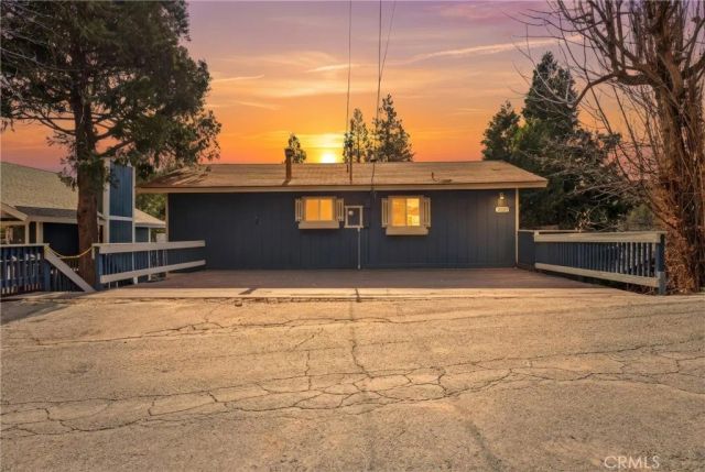 23771 Zuger Dr, Crestline, CA 92325