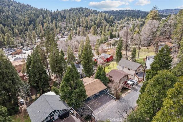 23771 Zuger Dr, Crestline, CA 92325