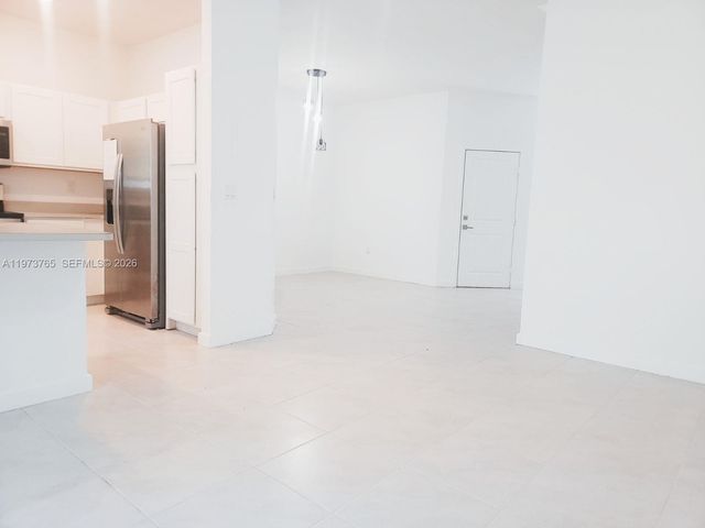 1363 NW 208th Ter, Miami Gardens, FL 33169