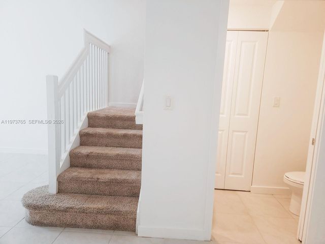 1363 NW 208th Ter, Miami Gardens, FL 33169