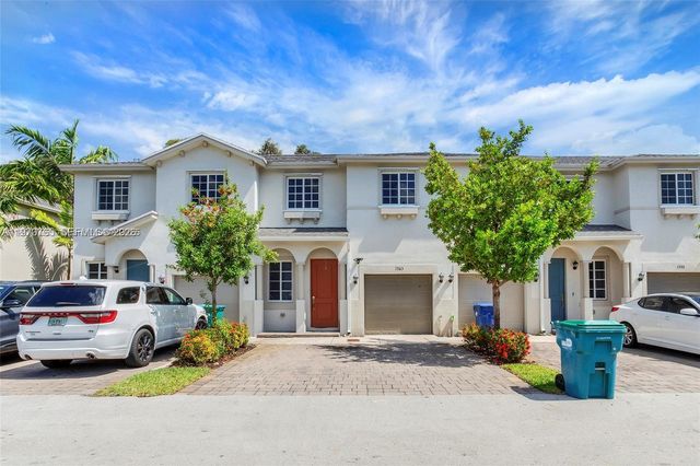 1363 NW 208th Ter, Miami Gardens, FL 33169