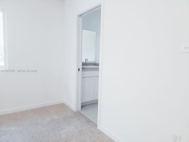 1363 NW 208th Ter, Miami Gardens, FL 33169