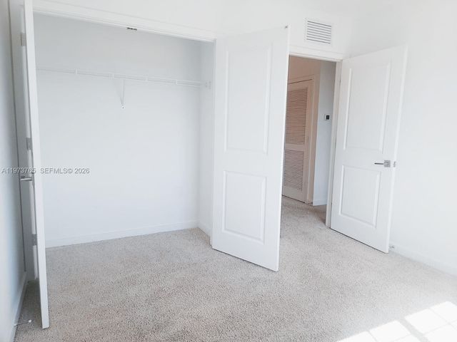 1363 NW 208th Ter, Miami Gardens, FL 33169