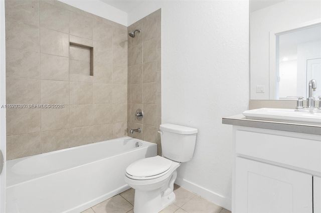 1363 NW 208th Ter, Miami Gardens, FL 33169