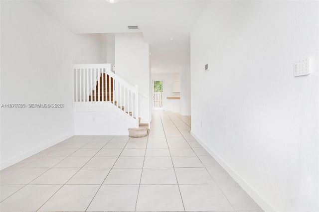 1363 NW 208th Ter, Miami Gardens, FL 33169